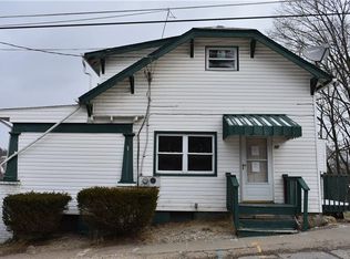 17 Arnold Ave, Houston, PA