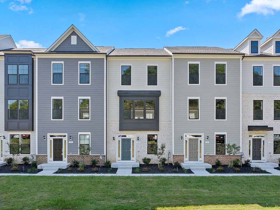1st image of 122 Kinross Ln
