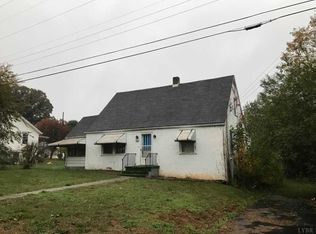 148 Center St, Madison Heights, VA 24572