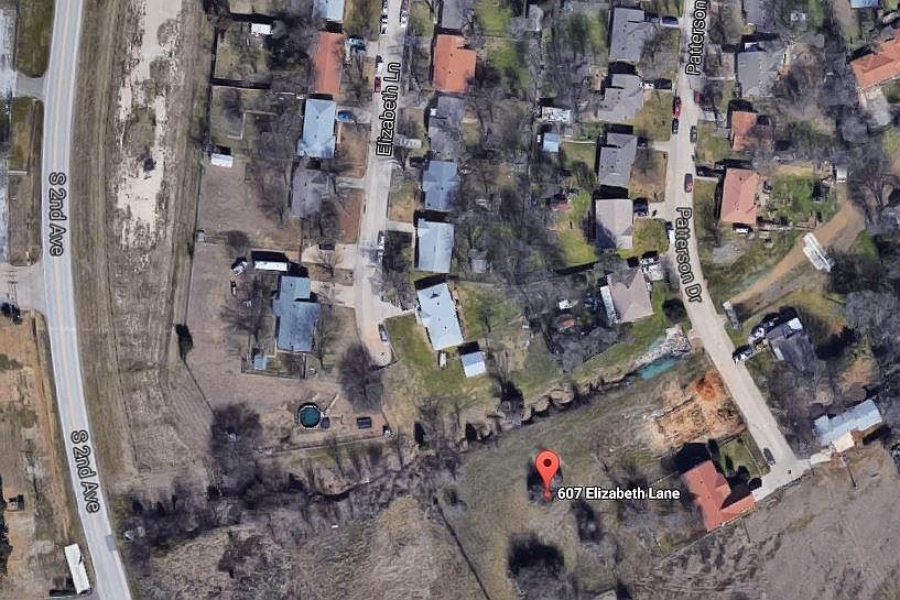 1st image of 605 Elizabeth Ln