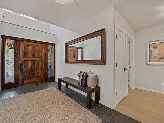3rd image of 17580 Woodland Ct