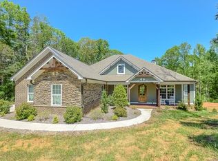 670 Arrow Point Ln, Davidson, NC 28036