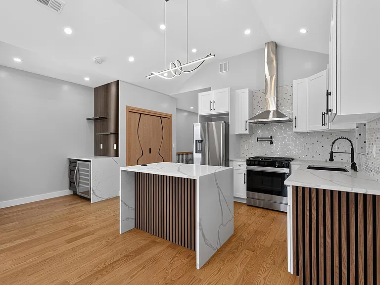 482 John F Kennedy Blvd #2 — Photo 6