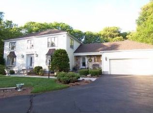 6 Olde Village Dr, Winchester, MA 01890
