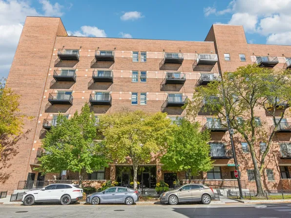 1000 E 53rd St Unit 519S, Chicago, IL 60615