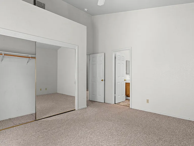 957 McCoy Creek Cir — Photo 15