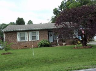 205 4th Ave N, Decherd, TN 37324