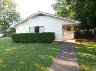 270 W Posey Ave, Shawneetown, IL 62984