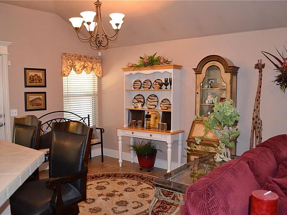 4th image of 16405 Village Green Dr