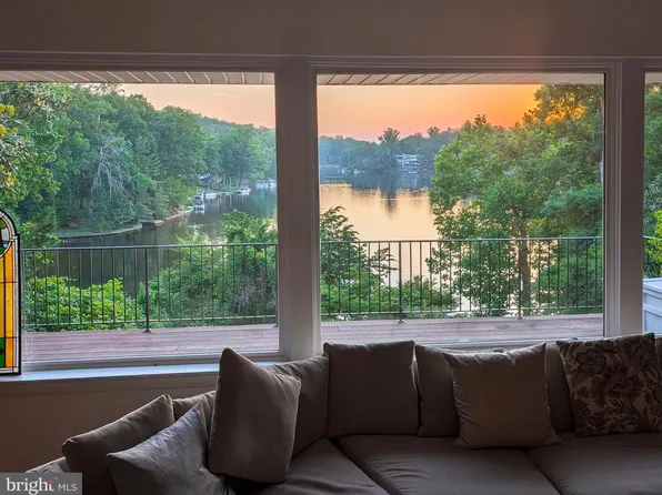 3612 Ridgeway Ter, Falls Church, VA 22044