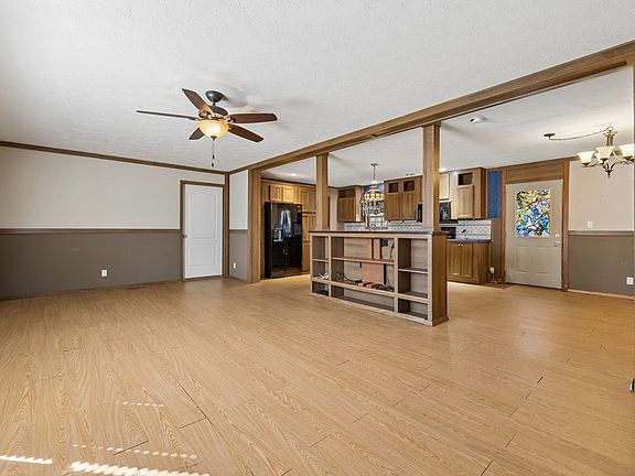 2nd image of 89 Poplar Dr