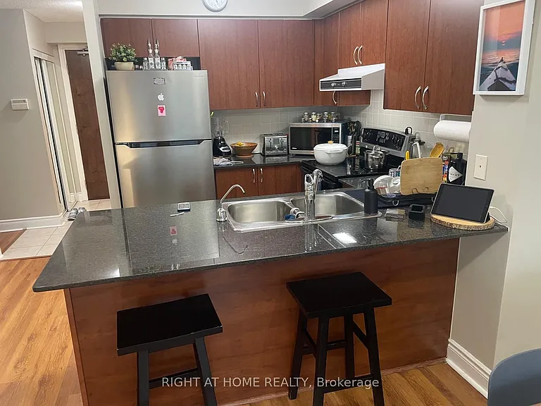 7 N Park Dr W #1804 — Photo 10