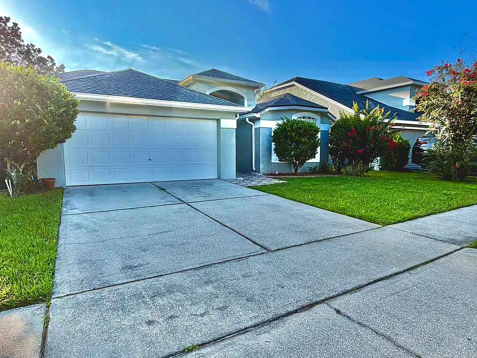 2498 River Ridge Dr