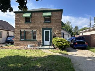 2324 Dwight St, Racine, WI 53403
