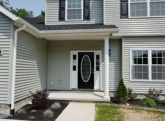 2nd image of 20 Maywood Ave