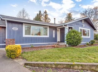 1120 N Modoc Ave, Medford, OR 97504