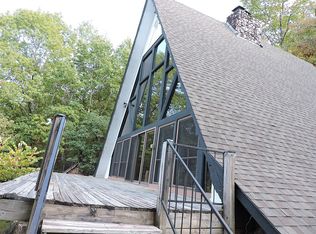 318 Trap Mountain Rd, Hot Springs, AR 71913