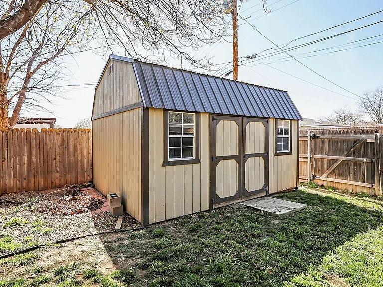7902 Gerald Dr — Photo 7