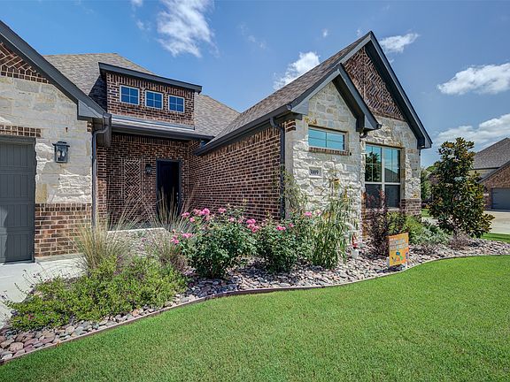 2nd image of 3009 W Wind Ct
