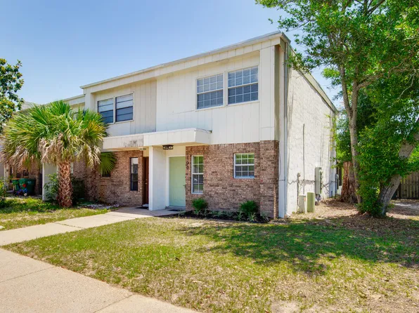 40 11th St APT 100, Shalimar, FL 32579