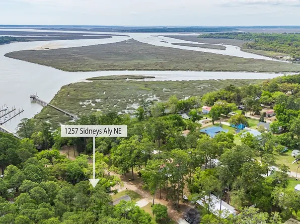 1257 Sidneys Aly NE, Townsend, GA 31331