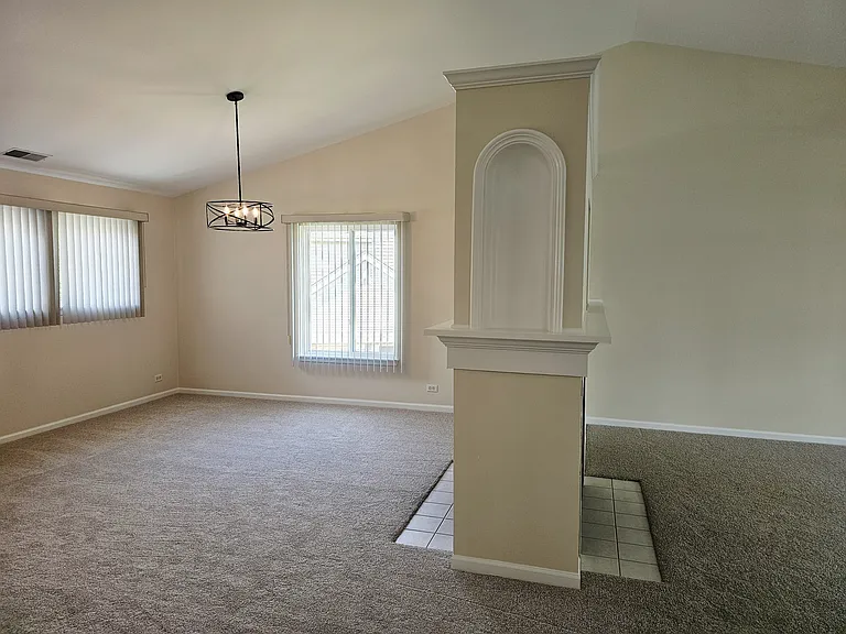 Dining room / Living room