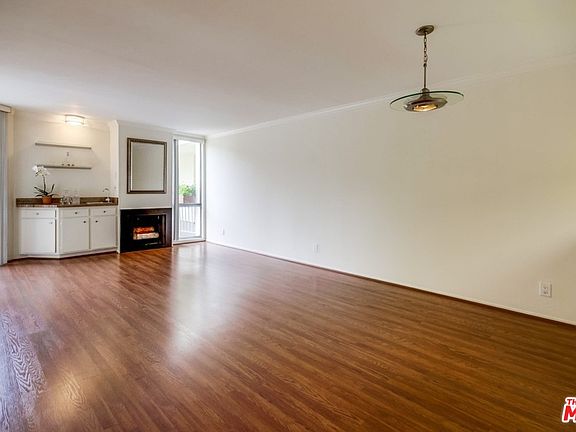 4th image of 1230 N Sweetzer Ave APT 202