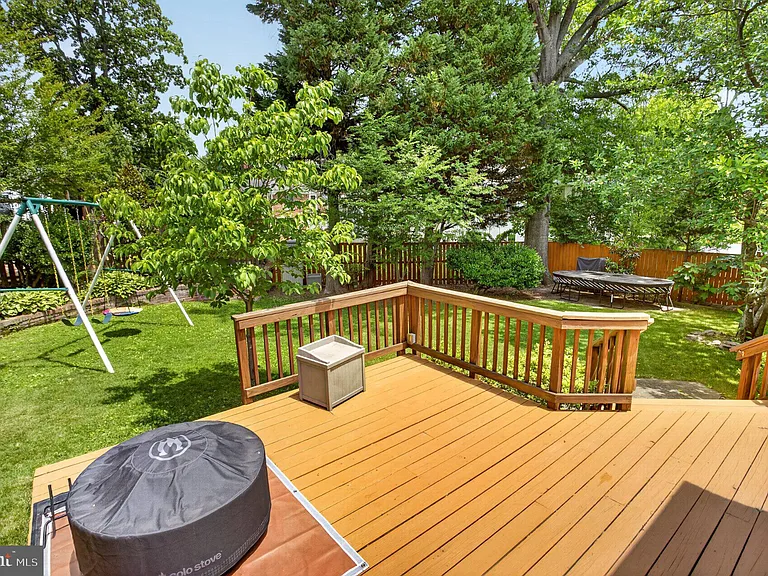 5703 Cromwell Dr — Photo 15