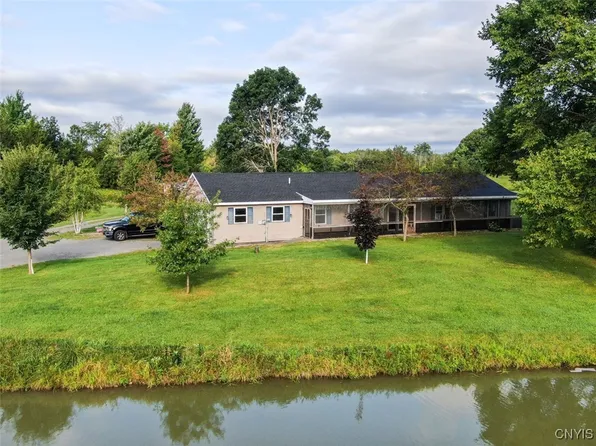 42145 Bailey Settlement Rd, Alexandria Bay, NY 13607