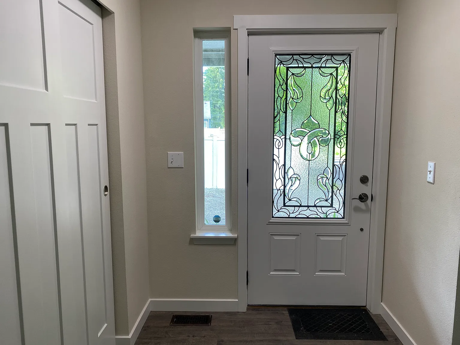 3 bed, 1552 sqft, $2,600 — Photo 2