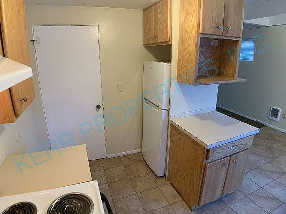 5th image of 8325 SE Schiller St #8325