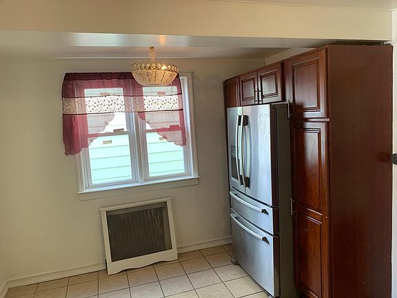 5th image of 929 E 87th St #1