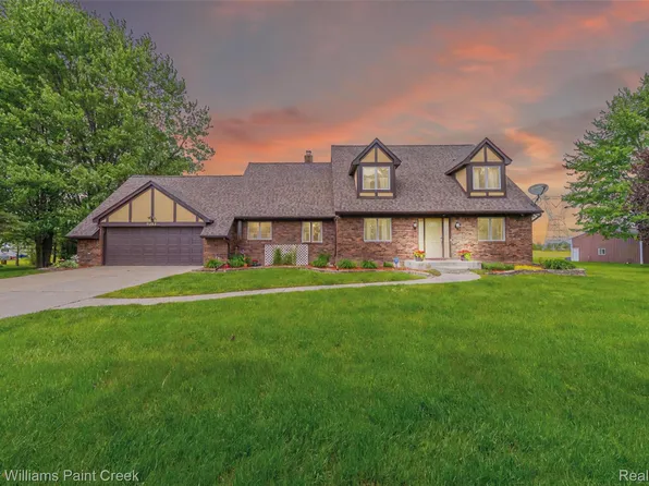 9594 Marquette Rd, Goodells, MI 48027