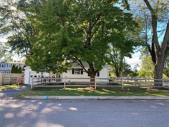 4th image of 268 Lafountain St