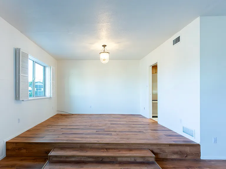 1714 W Meadow Hills Dr — Photo 8