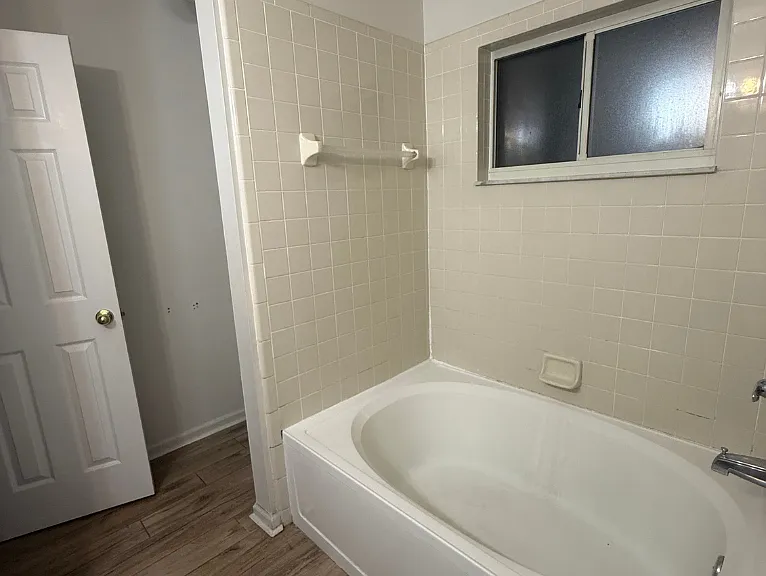 Master Full Bathroom- Bedroom #2