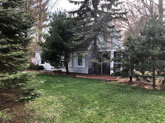 5th image of 15161 Lakeshore Dr