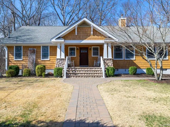 14 Cedar Street, Wading River, NY 11792