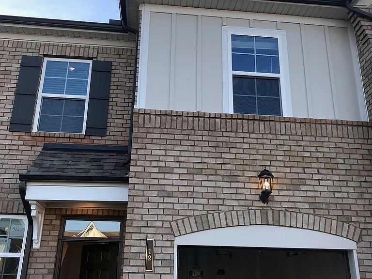 12 Holland Ridge Cir — Photo 1