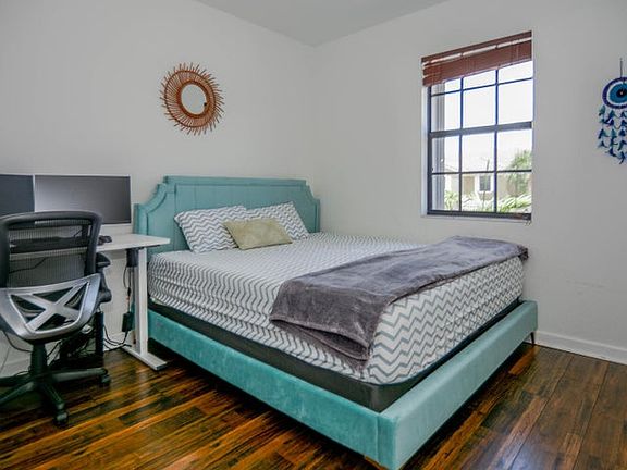 5th image of 10373 Wellington Parc Dr