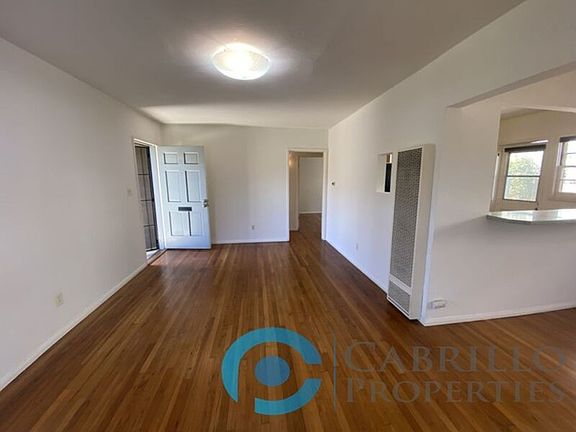 4th image of 1809 Carmelina Dr