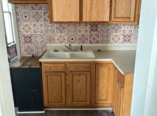 230 E Chestnut St #3, Canton, IL 61520