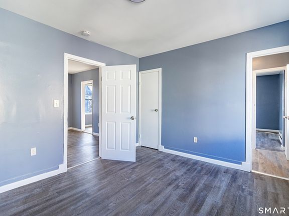 5th image of 27 Beacon Street