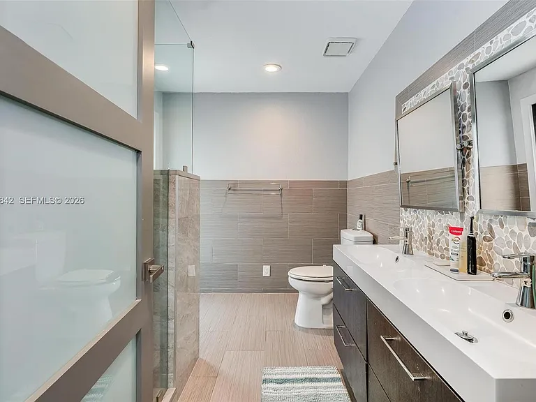 6252 NW 65th Ter — Photo 21