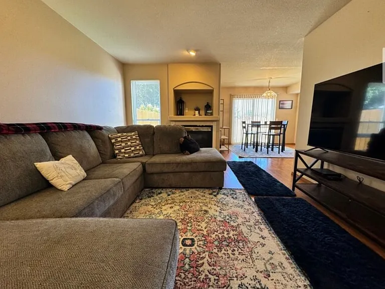 SW Trachsel Dr — Photo 8