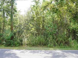 105 Halstead Rd, Ocean Springs, MS 39564