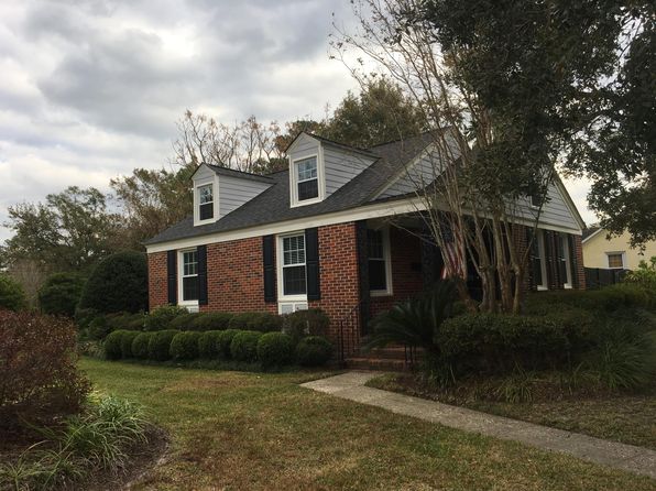 19 Colleton Dr