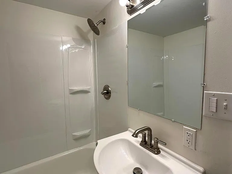 277 S Potomac St #3 — Photo 22