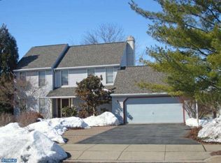 513 Walnuttown Rd, Fleetwood, PA 19522