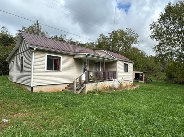 110 Lone Ash Rd, Barren Springs, VA 24313